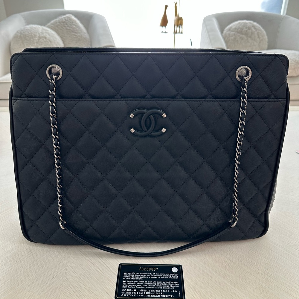 Chanel Frame-in-Chain Tote